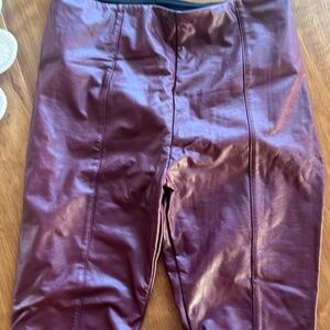 Lysse, wine color, size L, worn twice, faux leather